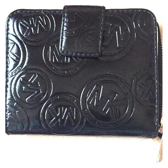 Michael Kors Handbags - Michael Kors Patent Leather Bifold Wallet-New Blk